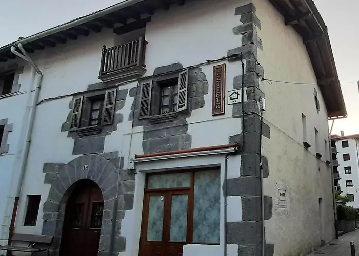 Aztieta Casa Rural